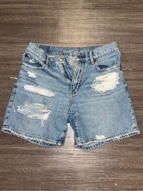 American Eagle Outfitters Light Blue Distressed Denim Shorts size 2 women’s
